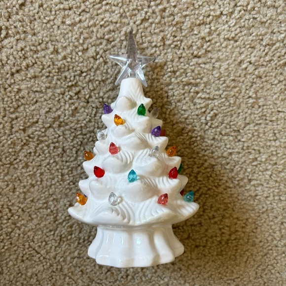 light up christmas tree - Picture 1 of 2
